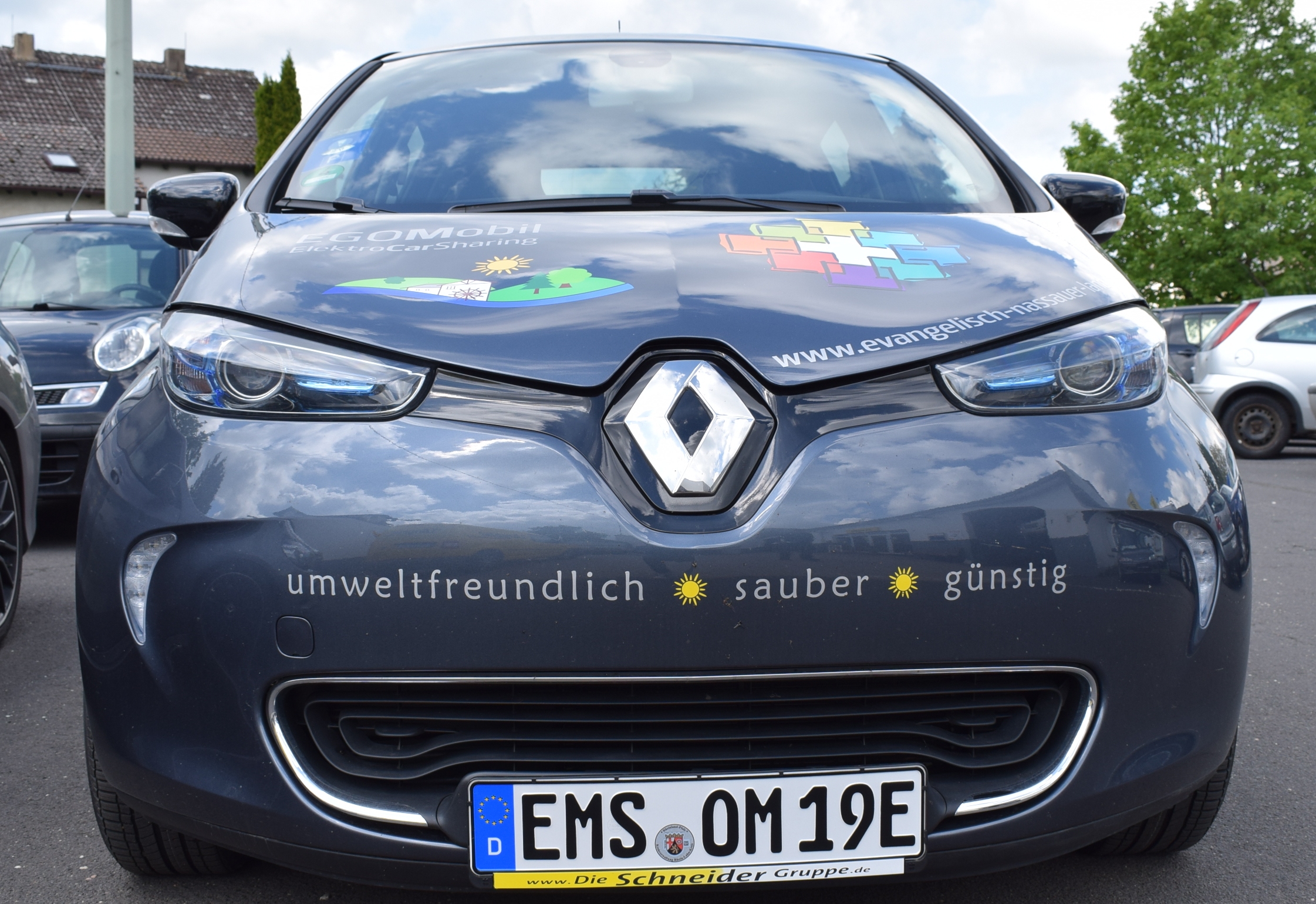 E Mobil270419Front becrima 