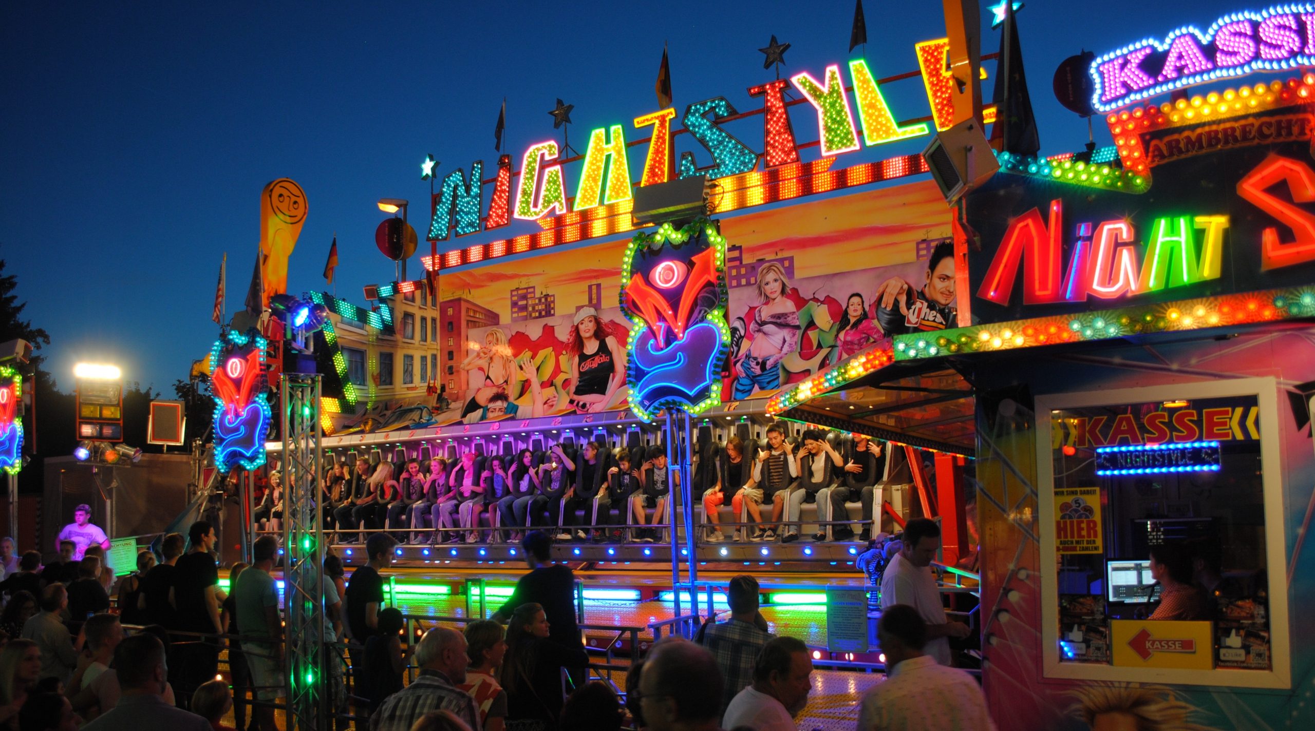 V100 BartolomarktBEBM15Nightstyle co becrima