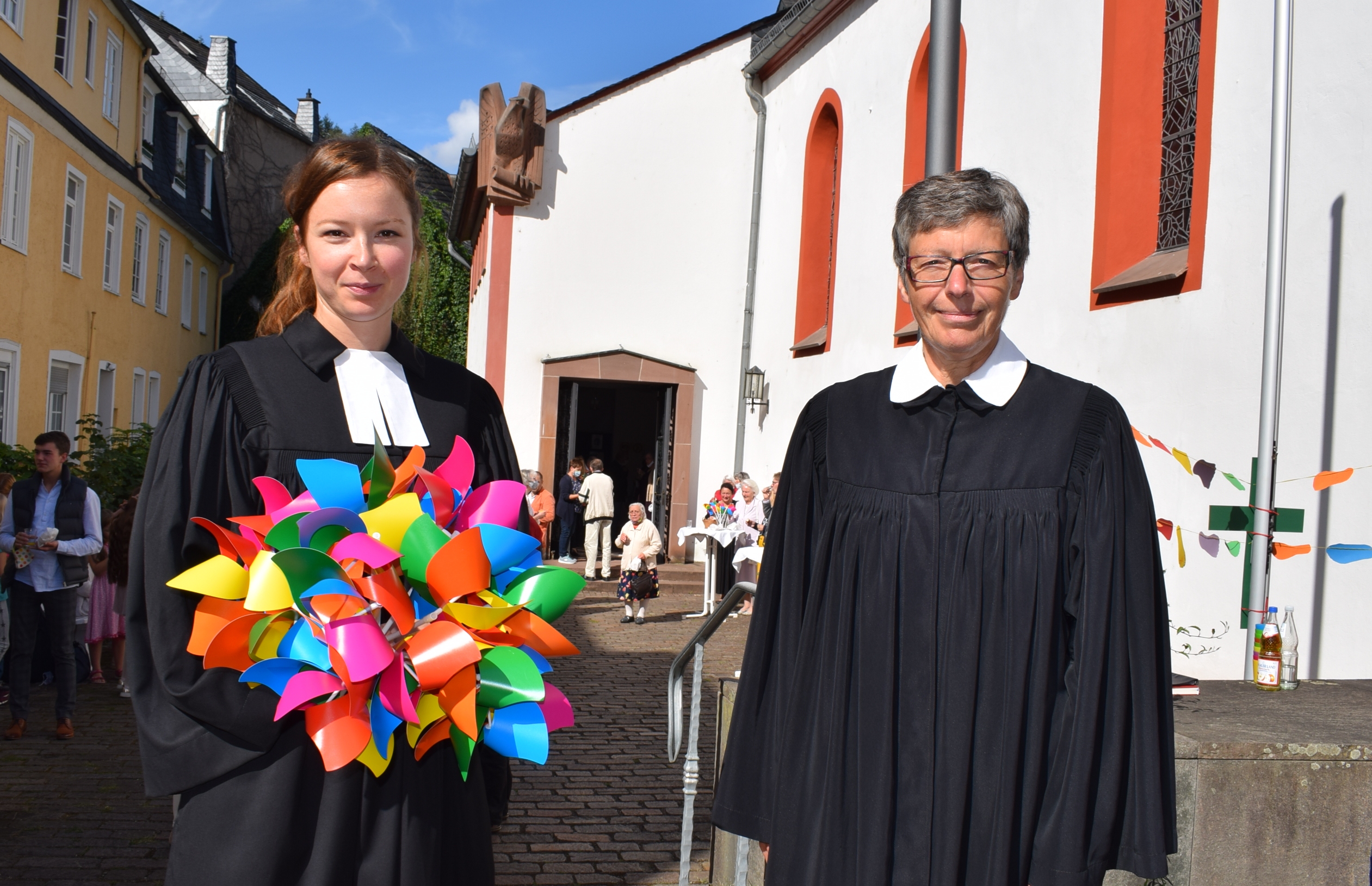 EinNAMagnusson060920Weigelrechts becrima 